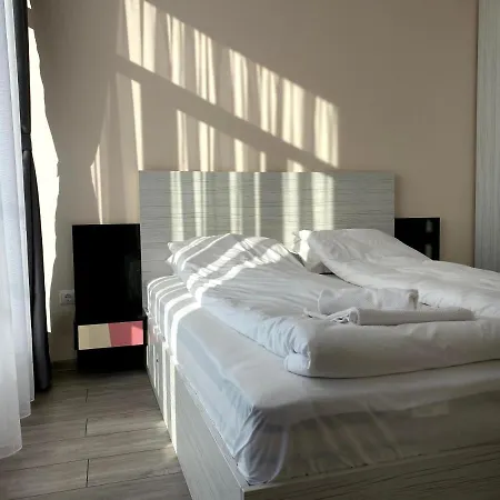 דירה Mountain View Magenta White סופיה