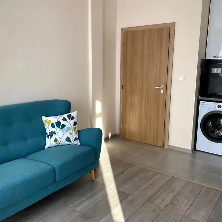 Apartman Mountain View Magenta White *