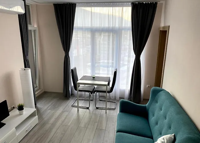 Апартаменты Mountain View Magenta White София