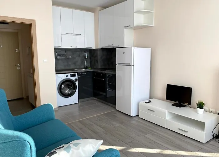 Апартаменты Mountain View Magenta White София