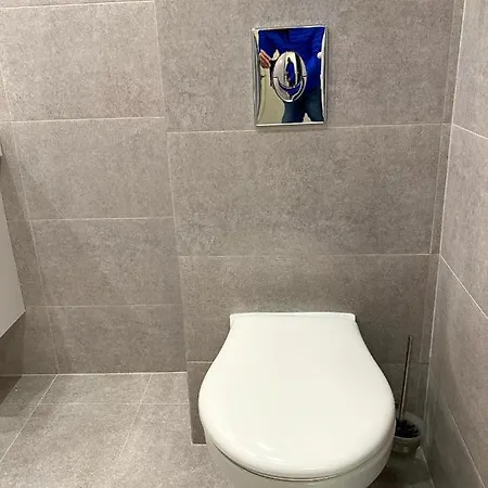 Mountain View Magenta White Lägenhet